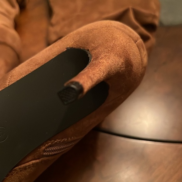 Faux suede boots - Picture 5 of 9